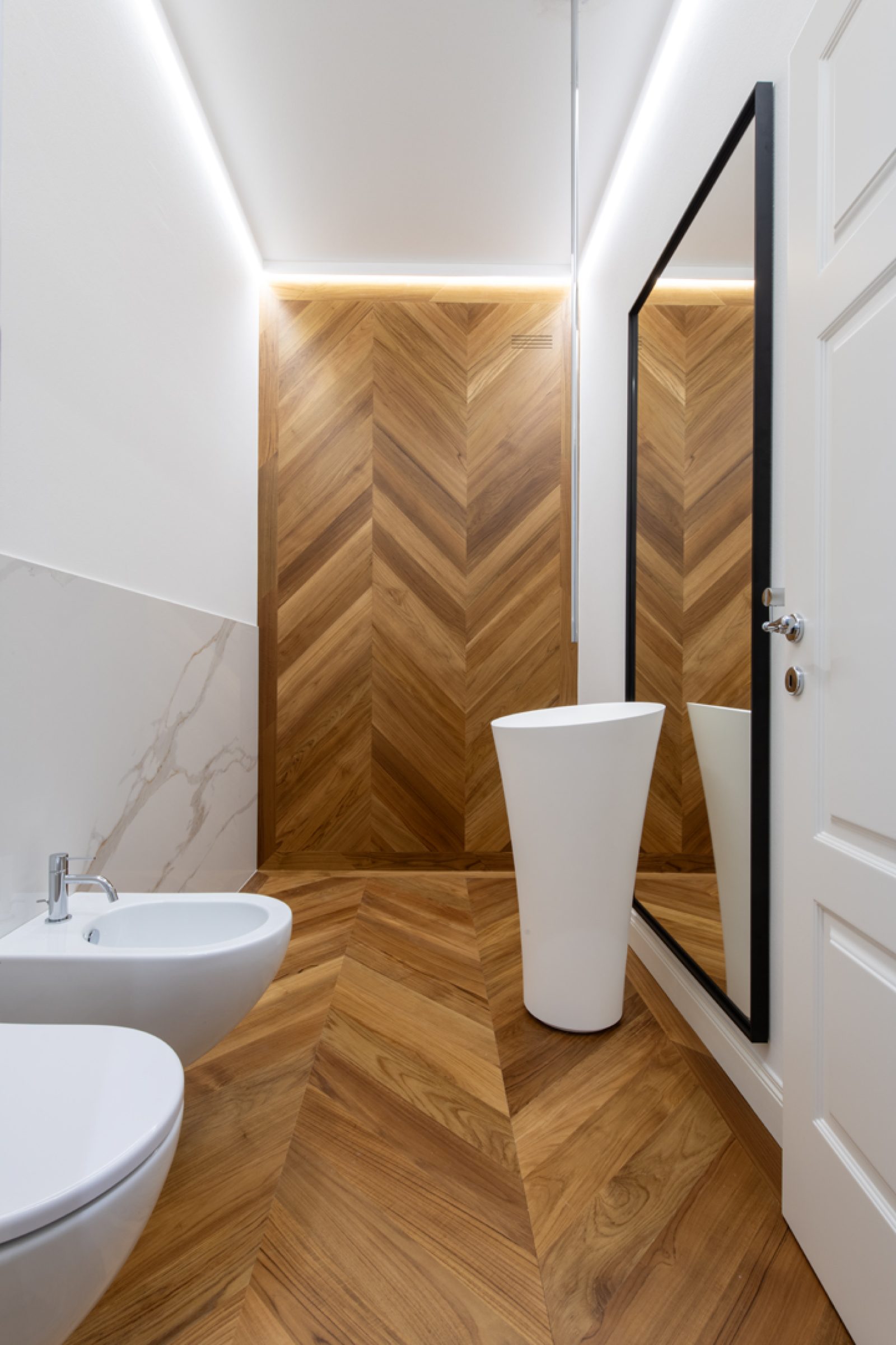 PROFILEGNO Teak Asia 7